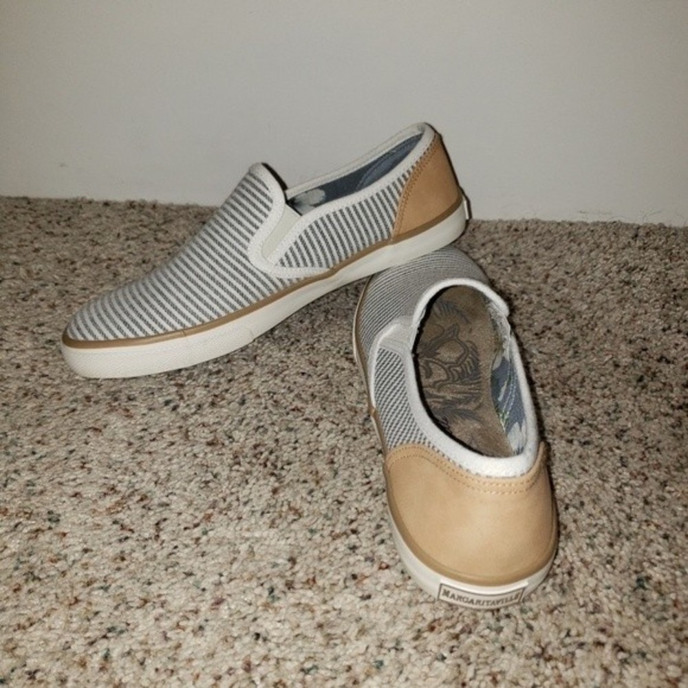 Margaritaville Slip On loafers Size 8.5 Sailor